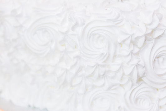 Tallow-Based vs. Traditional Moisturizers